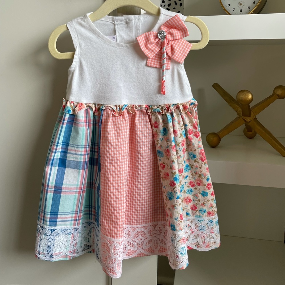 Iris & Ivy 18 mo girls blue, peach and white dress